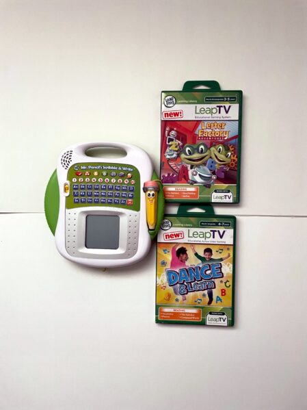 【送料込】知育、英語学習 LeapTV 本体とゲーム3本セット 英語学習TVゲーム機Leap Frogとタブレット型おもちゃのセット