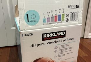 新生児用オムツ（6キロまで、150枚ほど）