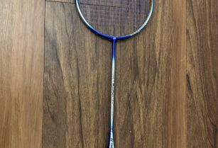 バドミントン　ラケット　Yonex