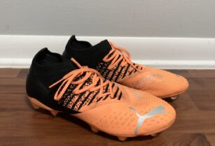 取引中　Adidas サッカーシューズ　25cm