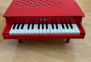 [お取引中]ピアノ