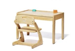 幼児用 【机とイス】探しています