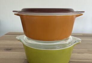 Pyrex 蓋付きキャセロール(2個セット)