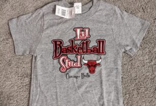 Bulls 4T シャツ