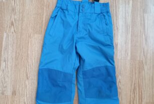 【値引き】Blueスノーパンツ　SIZE:　5-6 yrs