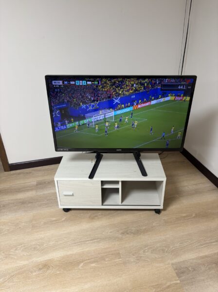 40インチTV  お譲りします SANYO 40 インチTV 売ります。