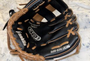 美品 Franklin 8.5-in youth tee ball glove