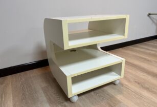 IKEA テレビ台＃1売ります。