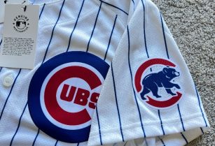 【新品・タグ付き】Chicago Cubs カブス ユニフォーム