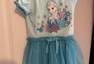 ⭐️４Ｔエルサワンピース⭐️