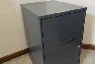 ファイルキャビネット１ 売ります