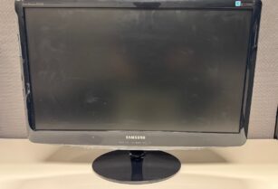 [$10] PCモニタ 24インチ (HDMI, DVI, VGA対応)