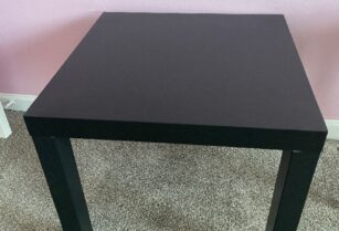 IKEA 小テーブル 2つセット5ドル（ブラックブラウン）