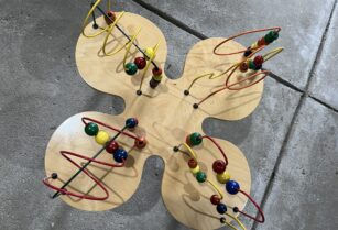 ベビー　キッズ　ルーピングテーブル