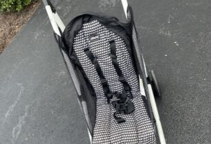 折りたたみベビーカー　Chicco Liteway Lightweight Stroller