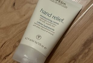 新品未開封　AVEDA ハンドクリーム　HAND RELIEF MOISTURIZING CREME